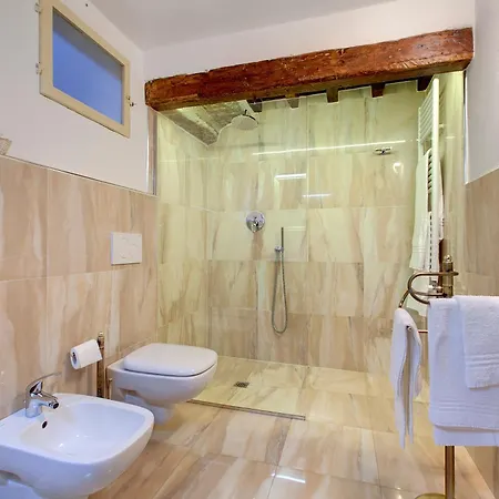 Palazzo Bucciolini Apartment Florence