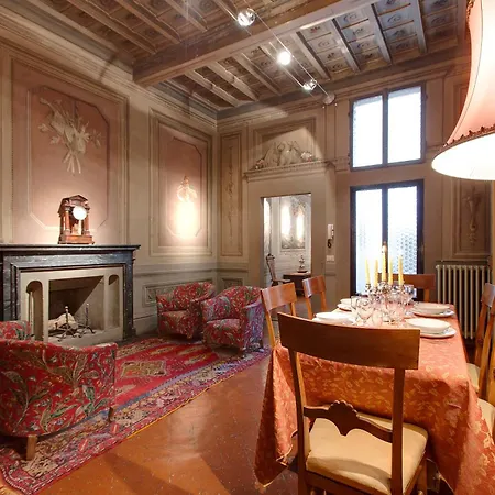 Palazzo Bucciolini Apartment Florence