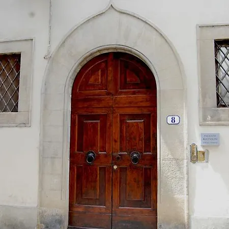 Apartment Palazzo Bucciolini *