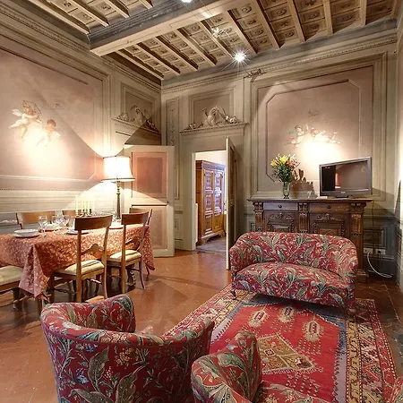 Palazzo Bucciolini Lejlighed